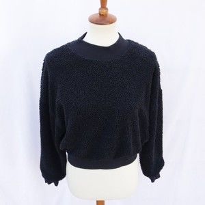 Fabletics Black Sherpa Crop-top Size M